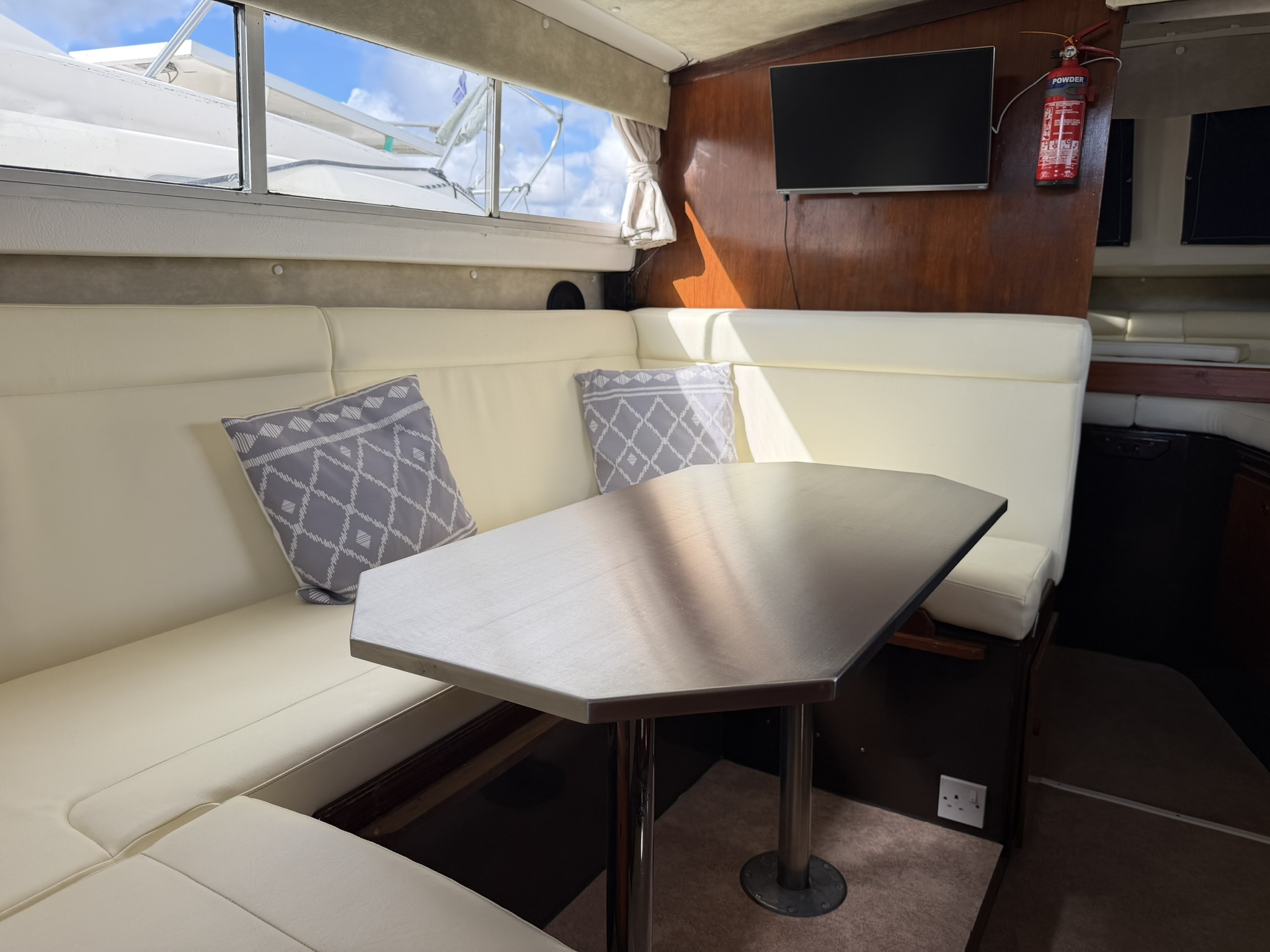 Fairline Mirage Aft Cabin 'Maggie May' - Image 8